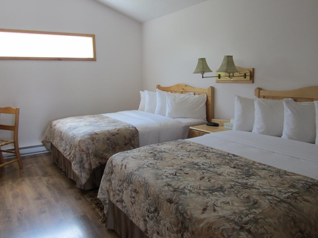 Beaver Creek Lodge And Cabins McBride Quarto foto